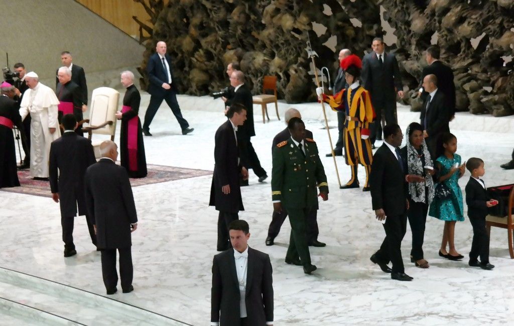 S. S. el Papa Francisco envía una bendición para Guinea Ecuatorial