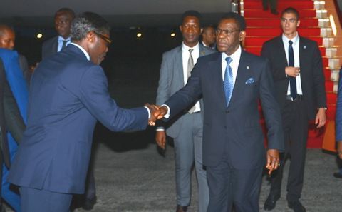 Recibimiento al Presidente a su regreso a Malabo