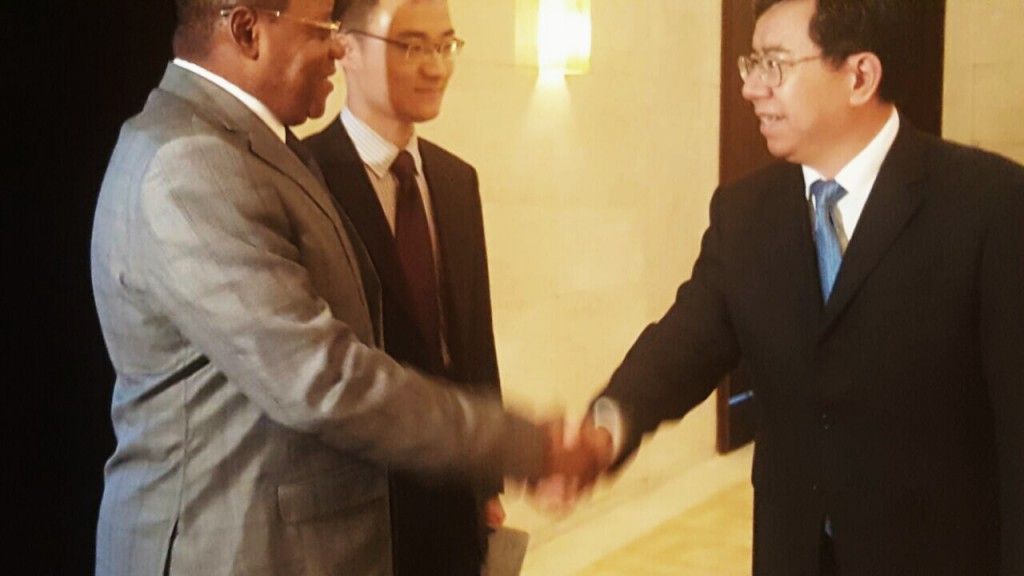 Visitas y reuniones en Guangxi
