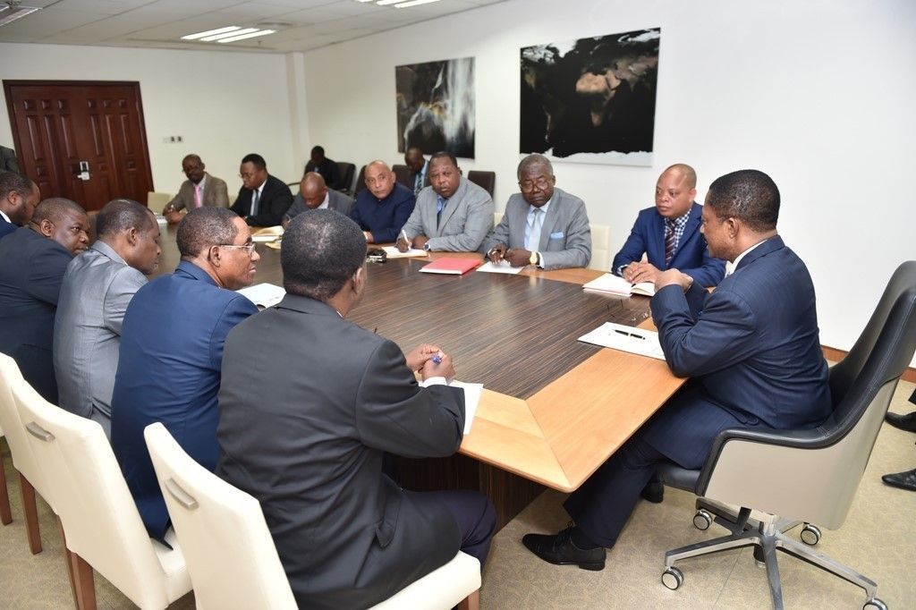 Visita del Primer Ministro al Departamento de Industria y Energía