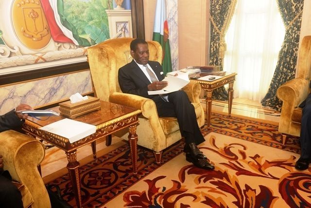 Audiencia del Presidente con el Ministro de Industria de Mozambique