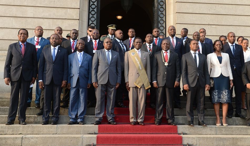 Entrega de la llave de la ciudad de Maputo al Jefe de Estado