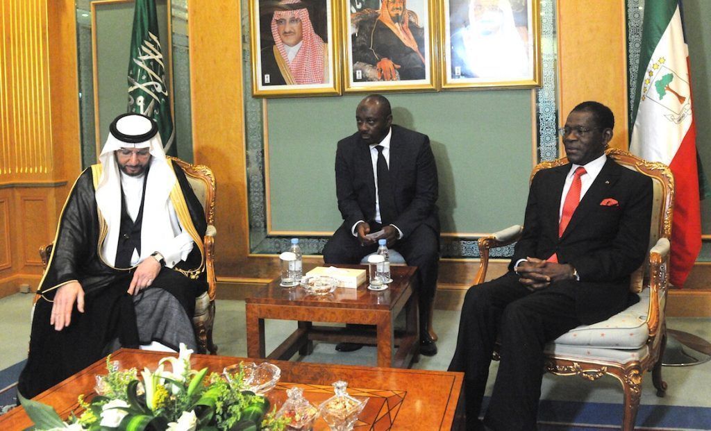 El Jefe de Estado concede varias audiencias en Arabia Saudita