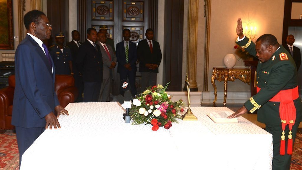 Juramento de cargos ante S. E. Obiang Nguema Mbasogo