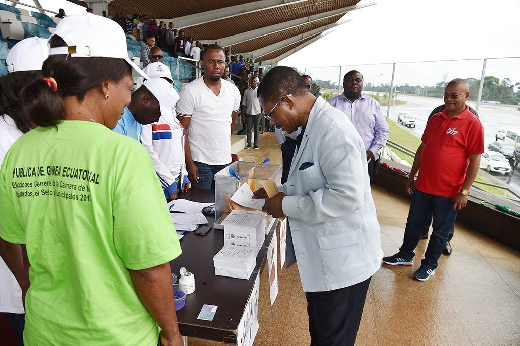 El Primer Ministro vota en Djibloho