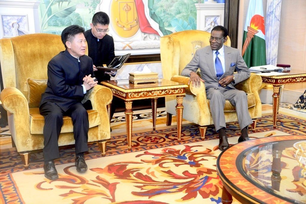 Invitación para que el Presidente de la República asista al Foro China-África
