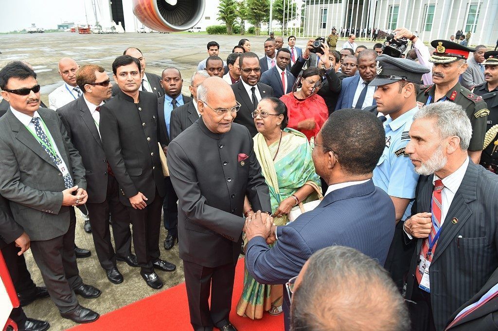 Después de dos días de fructífera visita en Malabo, la pareja presidencial de La India se despide de nuestro país