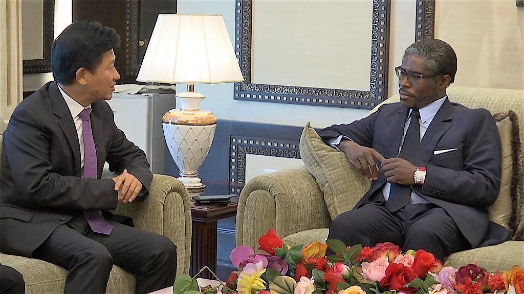 Reunión del Vicepresidente con el Embajador de China