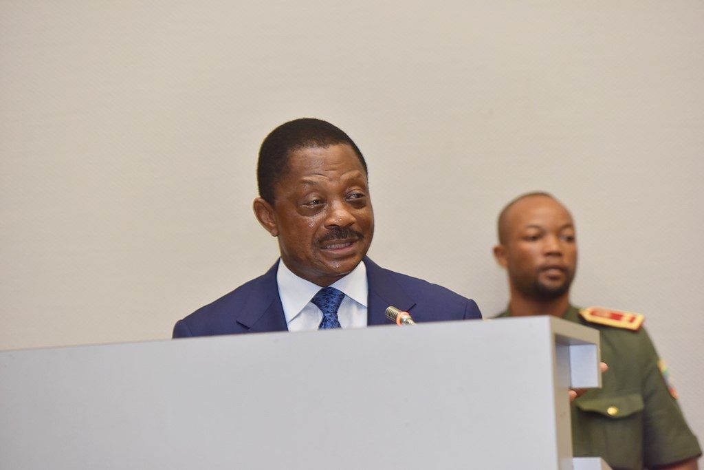 Obama Asue apertura el Seminario sobre el Clima de Negocios en Guinea Ecuatorial