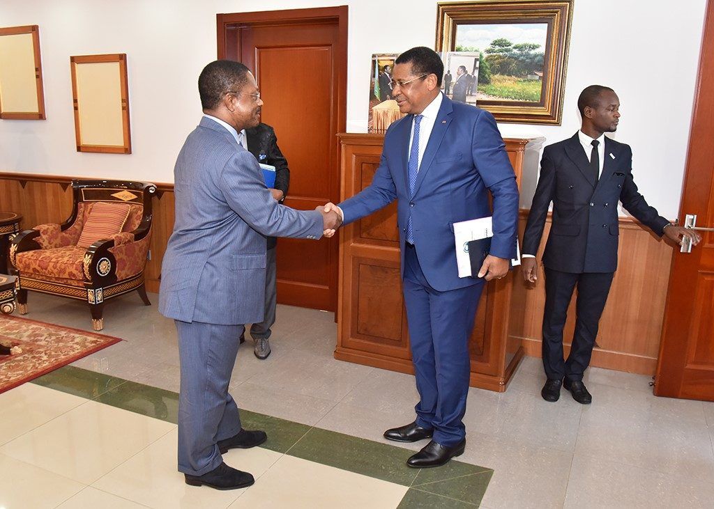 Audiencia del Primer Ministro con el presidente de la Comisión de CEMAC