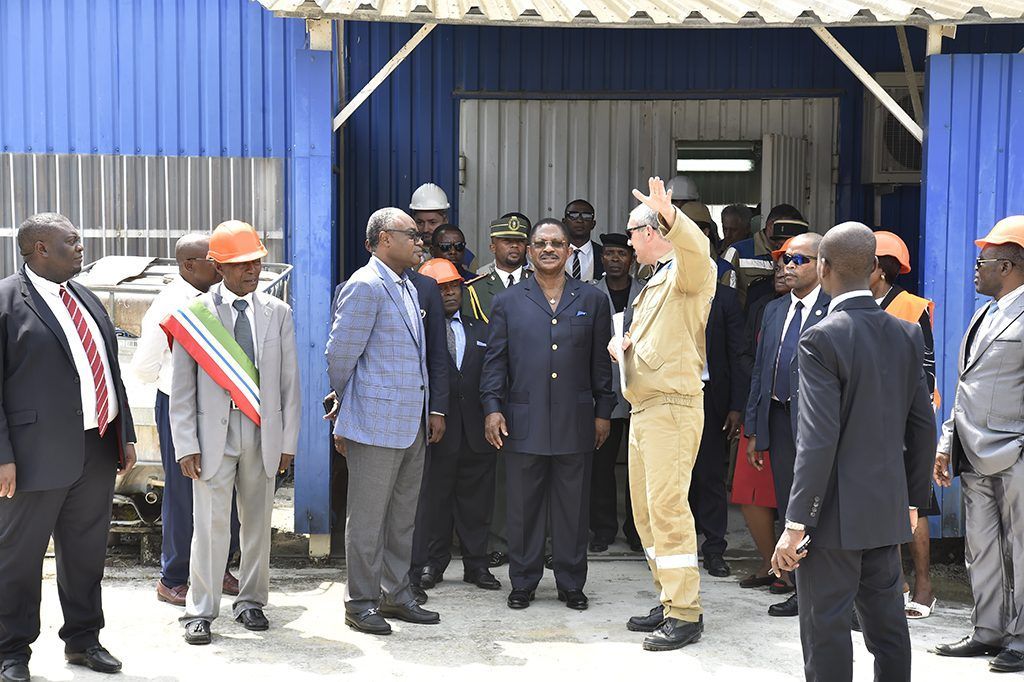 El Primer Ministro visita los trabajos de construcción de la central de Sendje