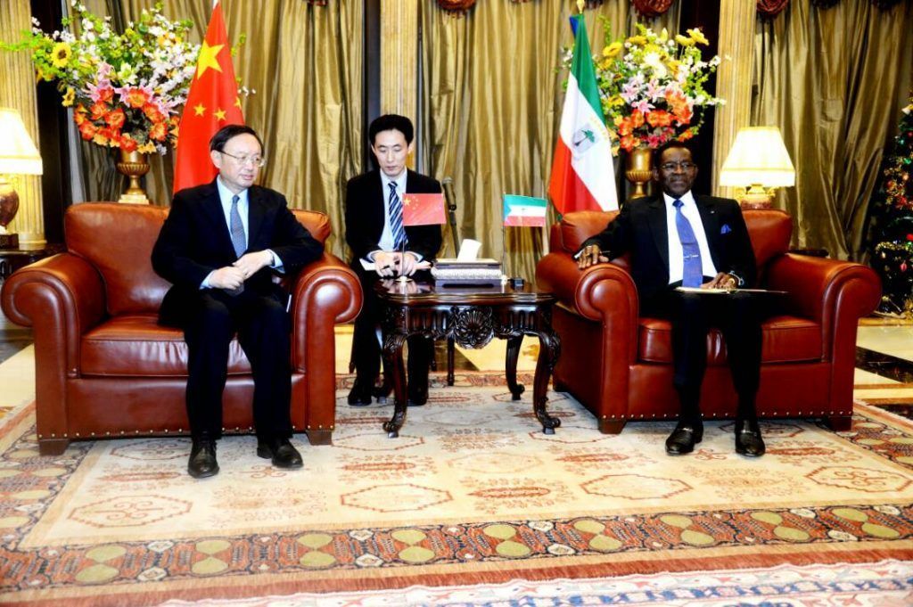 El Jefe del Estado recibe al Enviado Especial del Presidente chino