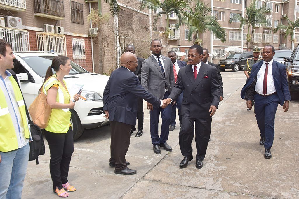 El Primer Ministro inspecciona más viviendas sociales en Malabo