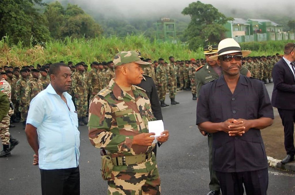 Visita del Vicepresidente al Centro de Instrucción Militar de Musola