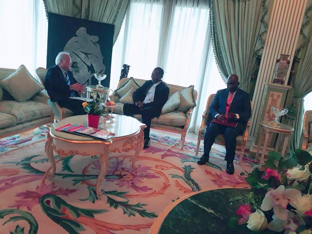 El Jefe de Estado recibe al Embajador de Japón