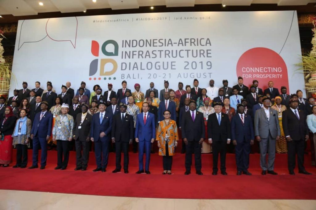 El Vicepresidente asiste al Foro de Diálogo de Infraestructuras Indonesia-África