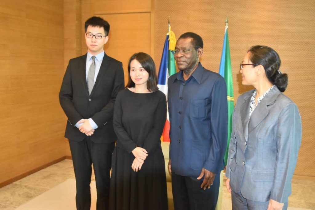 S.E Obiang Nguema Mbasogo concede una entrevista a dos medios de comunicación de China