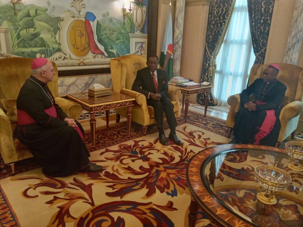 Audiencia del Jefe de Estado con el Nuncio Apostólico para Camerún y Guinea Ecuatorial