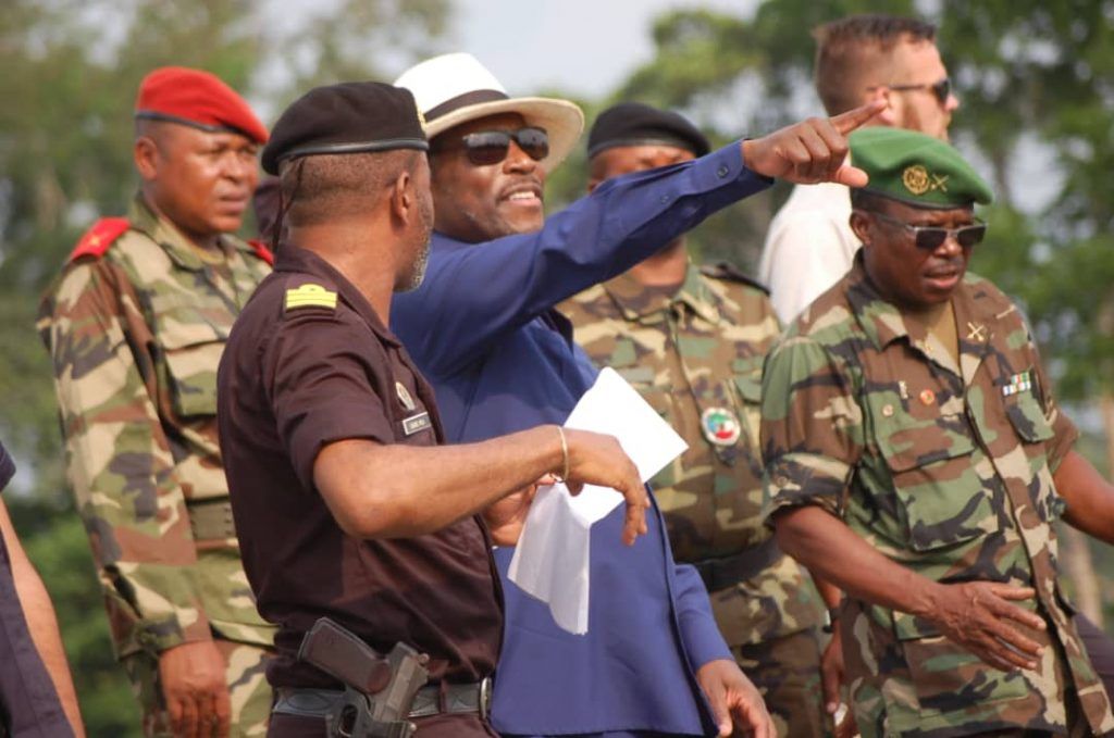Nguema Obiang Mangue llama a las Fuerzas Armadas a fortalecer sus controles en las fronteras de Guinea Ecuatorial