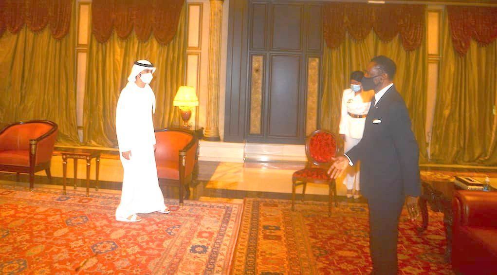 El Jefe de Estado recibe en audiencia al Príncipe de los Emiratos Árabes