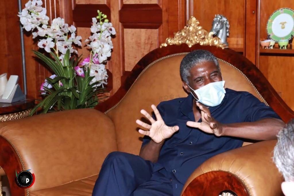 Nguema Obiang Mangue gestiona la evacuación de cinco ciudadanos ecuatoguineanos víctimas del 7M en Bata