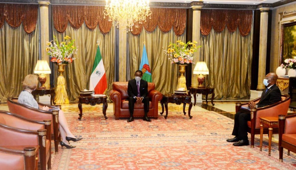 El Presidente recibe a la Embajadora de Estados Unidos
