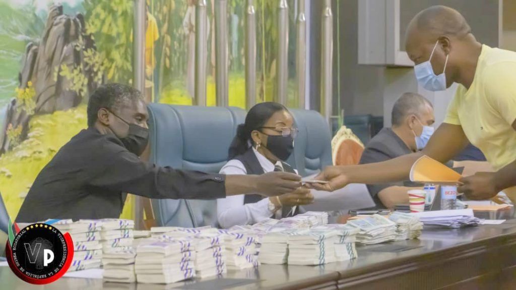 Nguema Obiang Mangue materializa la cuarta entrega de ayuda a los damnificados del 7M