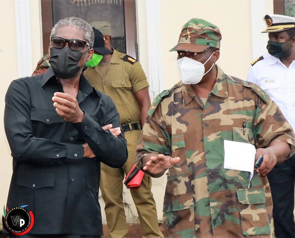 El Vicepresidente supervisa el estado de los cuarteles en Malabo