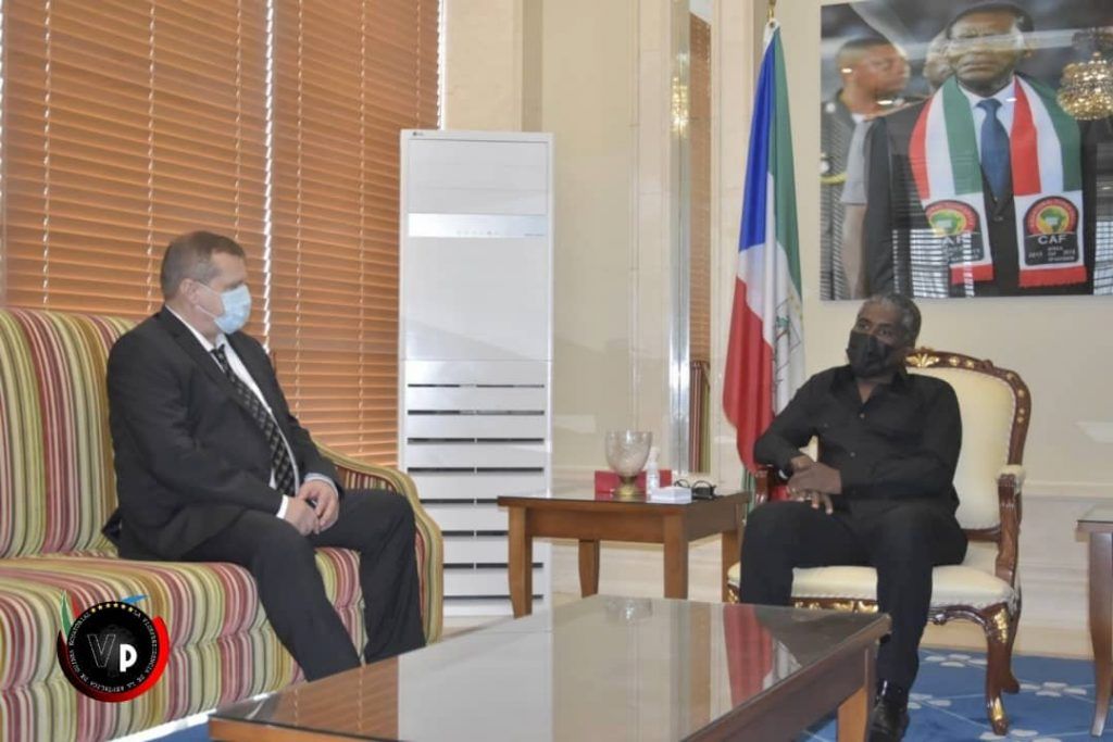 El Vicepresidente recibe al Embajador de Rusia