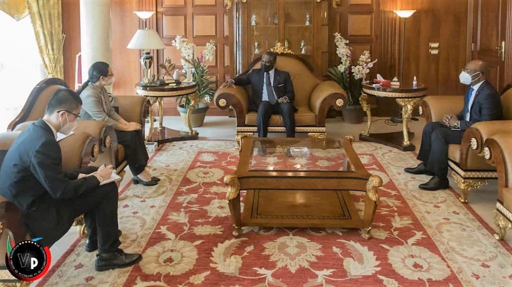Encuentro entre Nguema Obiang Mangue y la Embajadora de la República Popular China