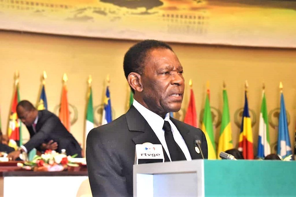 El Jefe de Estado preside la ceremonia de apertura de la Cumbre Humanitaria Extraordinaria de la UA
