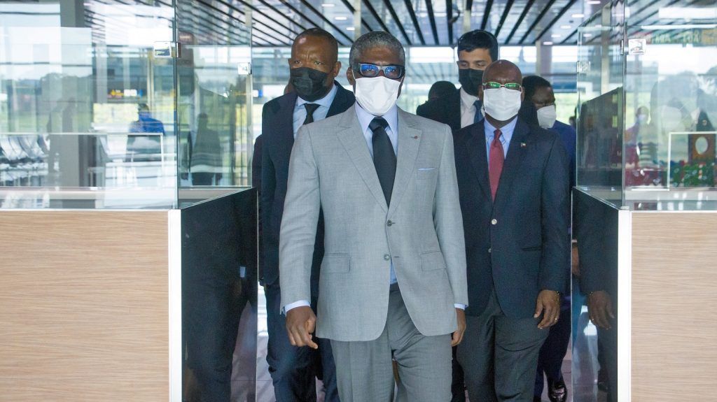 El Vicepresidente visita la nueva terminal del Aeropuerto de Malabo