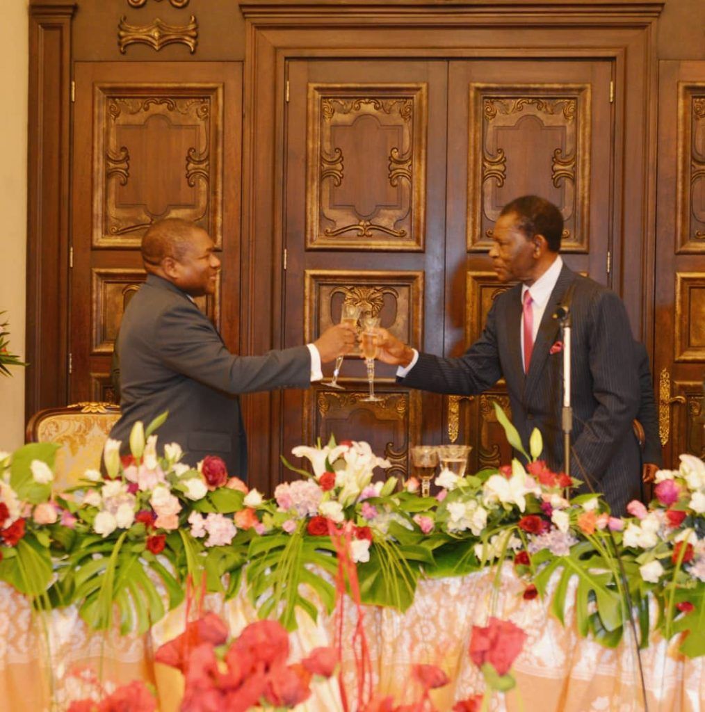 Banquete en honor del Presidente de Mozambique