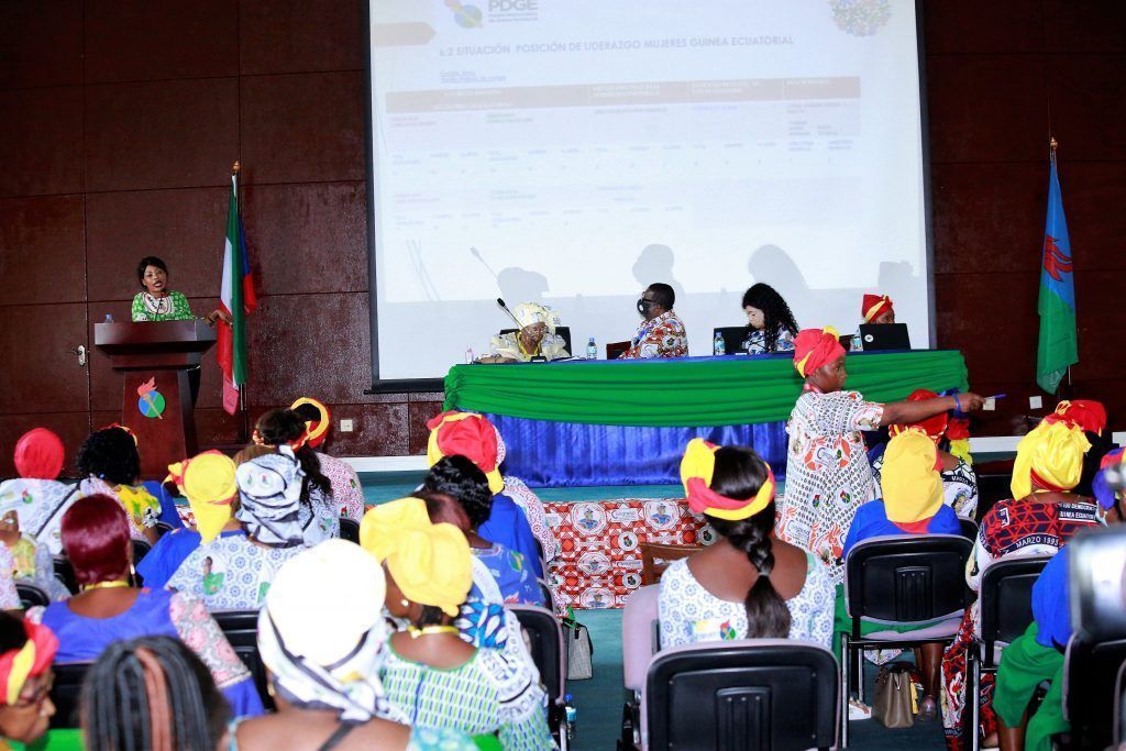 Continúa el Seminario de Capacitación para mujeres en la Oficina Nacional del PDGE