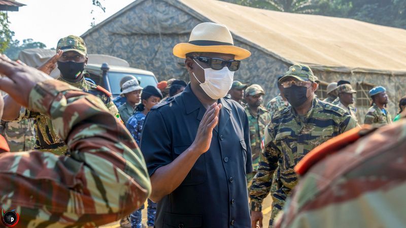 El Vicepresidente visita los batallones de Oveng – Azem y Mibang – Esawong