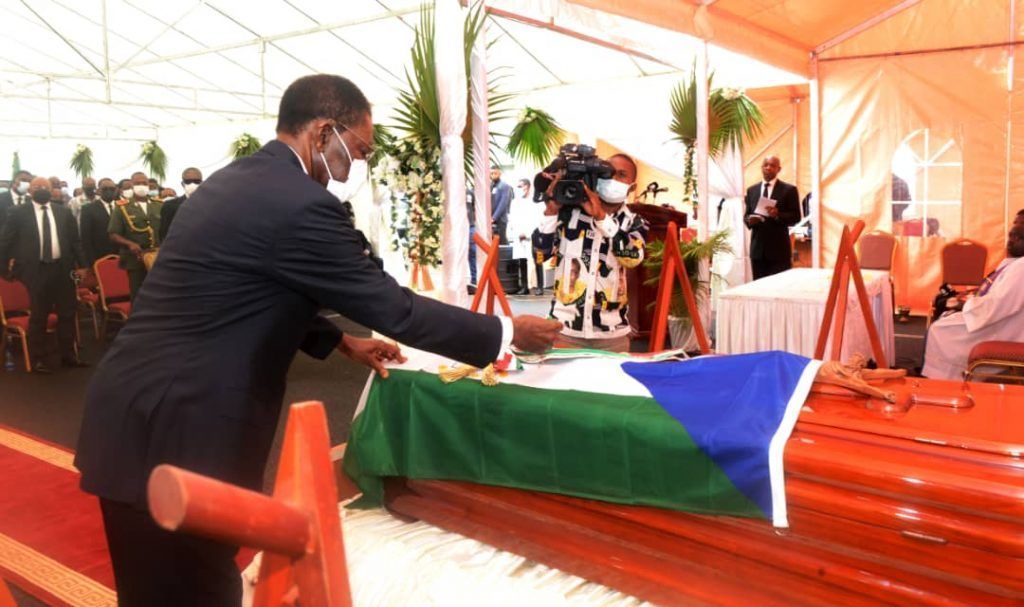El Jefe de Estado asiste al Funeral de Estado por el senador Salvador Sabas Bolekia