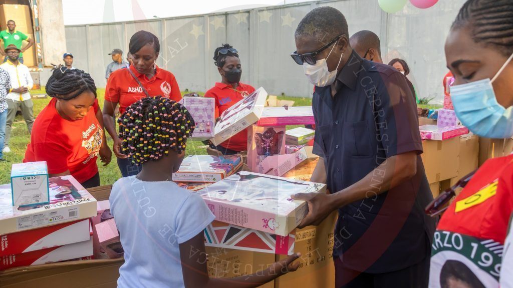 Ebibeyín constituye la tercera parada de la gira del Papa Noel de Guinea Ecuatorial