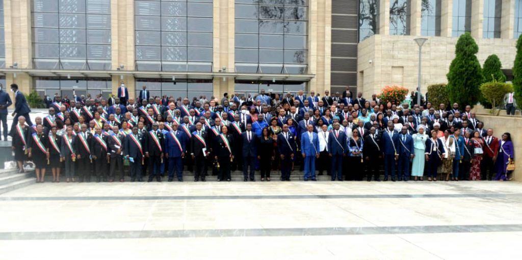 El Jefe de Estado preside la ceremonia de constitución del Parlamento Nacional