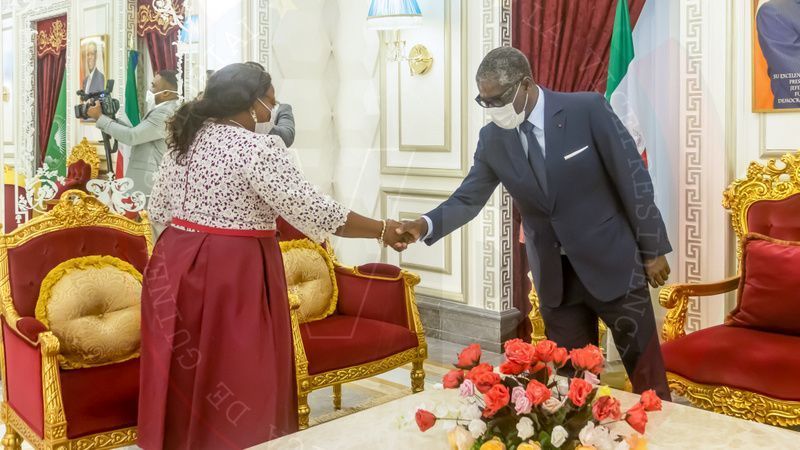 S. E. Nguema Obiang Mangue instruye a la Primera Ministra exigir a los ministros el cumplir con sus planes acción