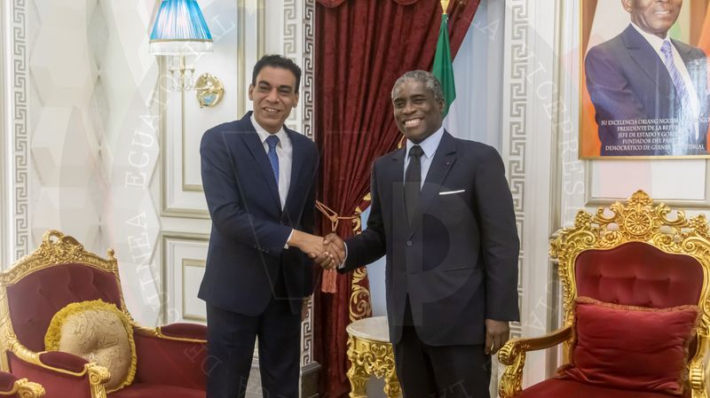 El Cairo invita a S.E. Nguema Obiang Mangue a visitar Egipto