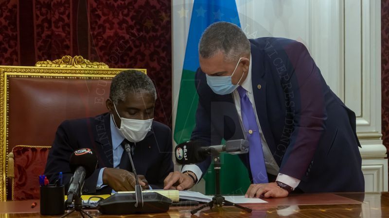 S.E. Nguema Obiang Mangue ordena la reprogramación del proyecto de aducción de agua y energía