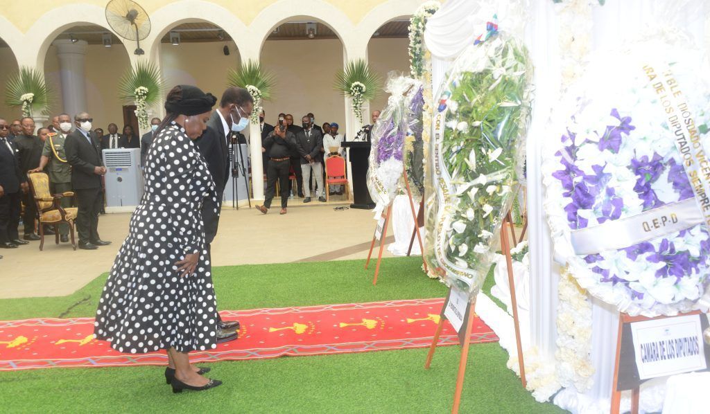 La Pareja Presidencial asiste al Funeral de Estado del Ex Ministro de Sanidad, Doctor Diosdado Vicente Nsue