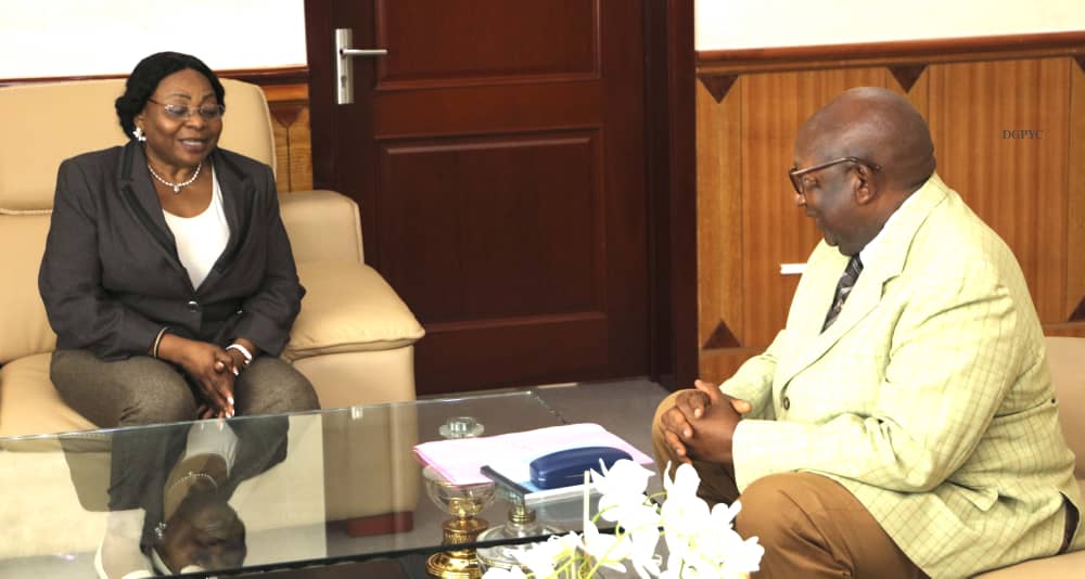 Roka Botey recibe al presidente de la Cámara Oficial de Comercio de Bioko