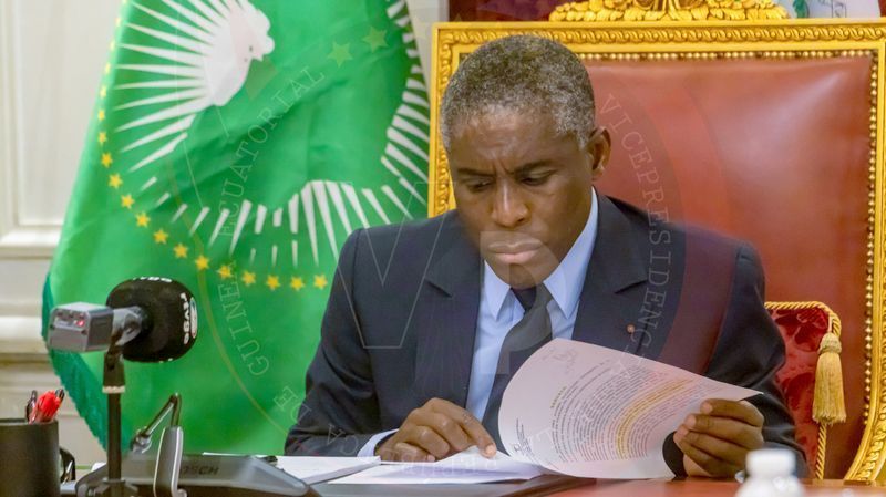 S.E. Nguema Obiang Mangue llama a Baker Hughes y sus ex empleados a negociar para paliar sus diferencias laborales
