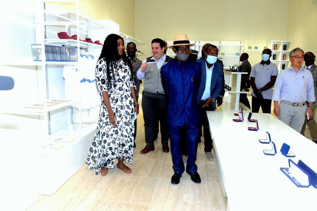 S.E. Obiang Nguema Mbasogo visita el Museo y la Biblioteca Presidencial de Mongomo