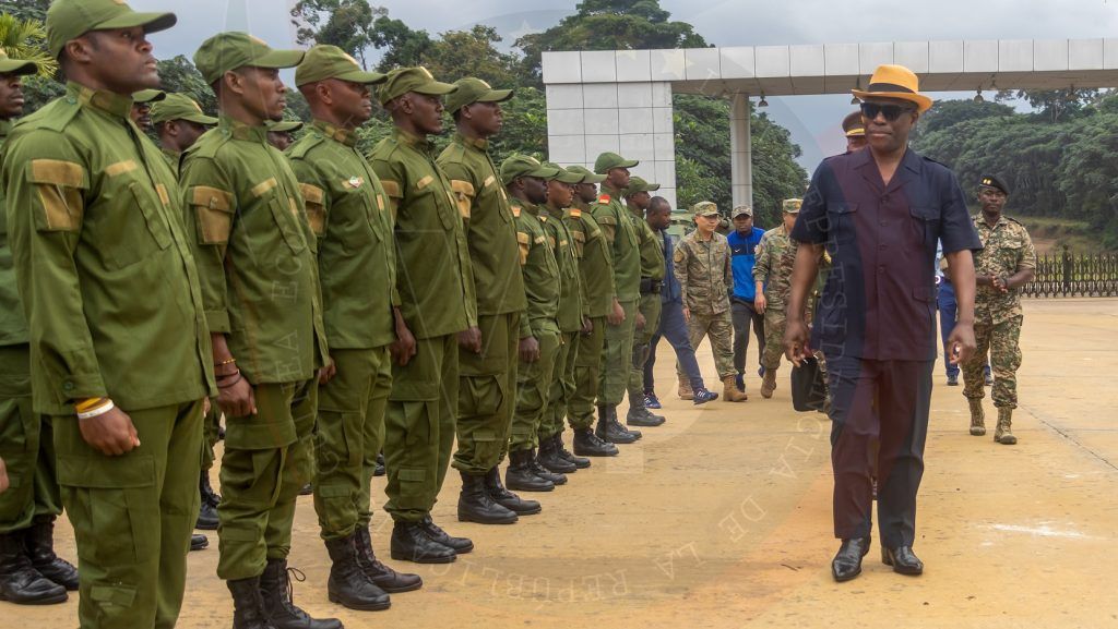S. E Nguema Obiang Mangue insta al cuerpo uniformado a ser ejemplares