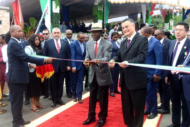 El Presidente de la República inaugura el Hospital Amistad China-Guinea Ecuatorial en Niefang