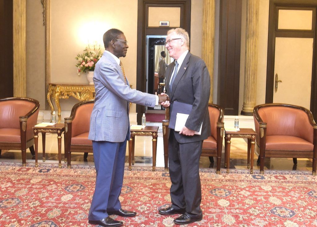 S.E. Obiang Nguema Mbasogo recibe al Embajador de Estados Unidos