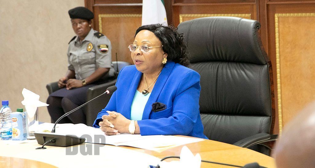 Roka Botey preside la reunión de coordinación con algunos departamentos ministeriales