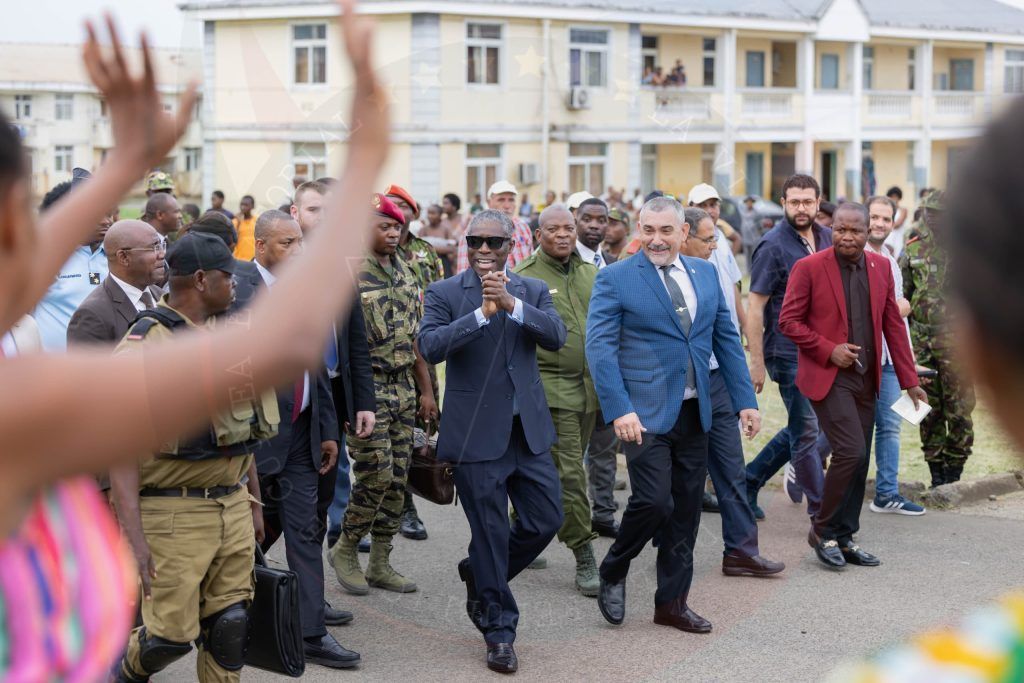 El Vicepresidente demanda la reparación de las viviendas en los cuarteles de Malabo